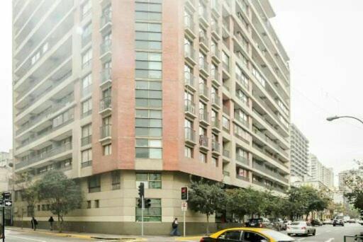 Depto 707 Excelente Ubicacion Metro Sta Lucia, Barrio Paris Londres Centro Santiago Apartment Luaran gambar